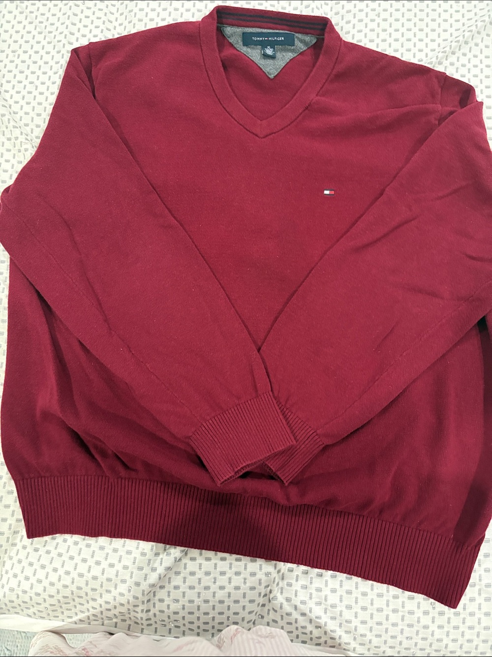 Tommy Hilfiger Men's Wine Red V-Neck Sweater
